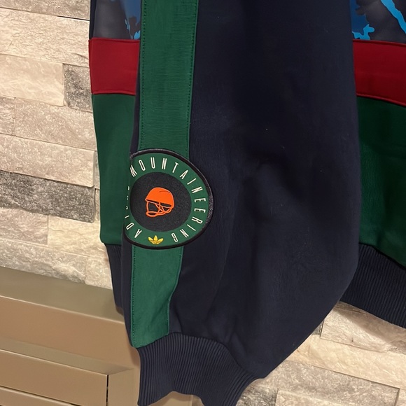 🌸New Arrival🌸 Adidas originals men's crewneck - Picture 3 of 6